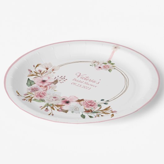 Elegantes Brautparty mit rosafarbenen Wasserfarben Pappteller (Schrägansicht)