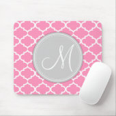 Elegantes Bubblegum rosa Quatrefoil mit Monogramm Mousepad (Mit Mouse)