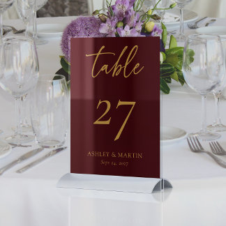 Elegantes Burgund mit Personalisierter Hochzeit Tischnummer