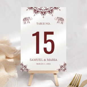 Elegantes burgunderrotes Henna-Indisch-Hochzeit-Ti Tischnummer