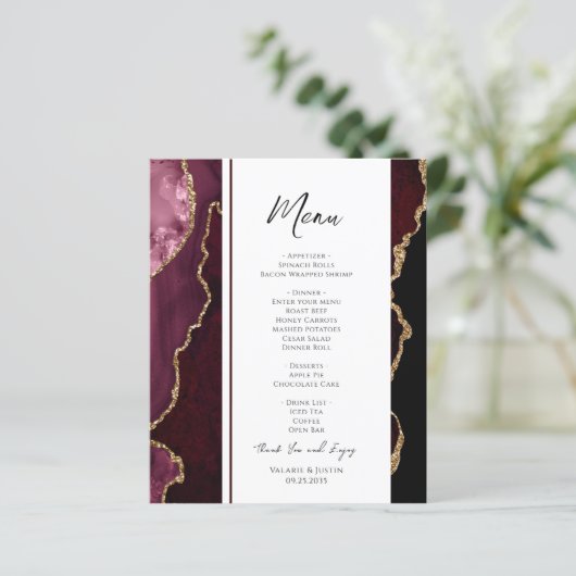 Elegantes Burgundy Agate Event Menu (Stehend Vorderseite)