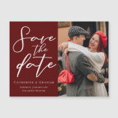 Elegantes Burgundy Foto Speichern Sie die Date Mag Magnetkarte (Vorderseite)
