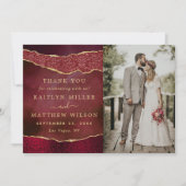 Elegantes Burgundy & Gold Agate Wedding Foto Dankeskarte (Vorderseite)
