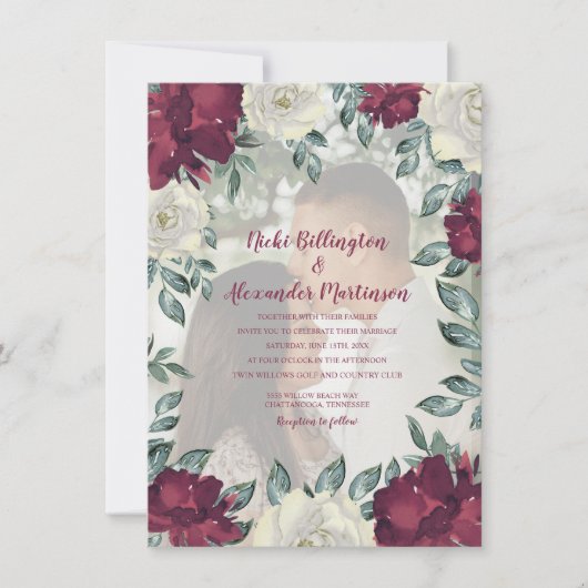 Elegantes Burgundy Ivory Cream Floral Wedding Foto Einladung (Vorderseite)