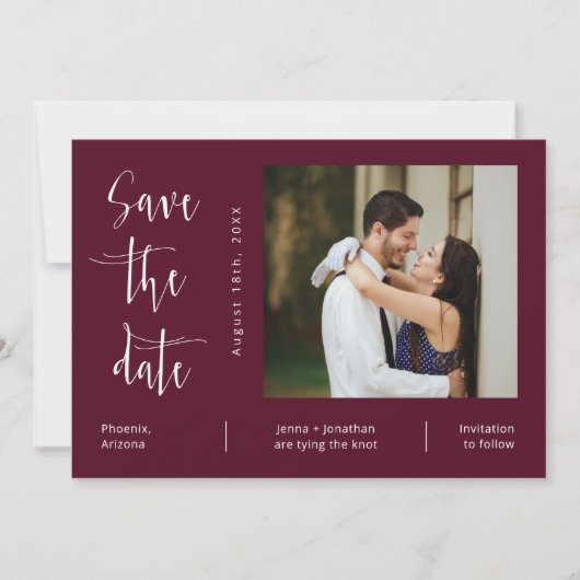 Elegantes Burgundy QR Code Foto Save the Date Einladung (Vorderseite)