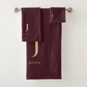 Elegantes Burgundy Red Gold Minimalistisch Monogra Badhandtuch Set (Insitu)