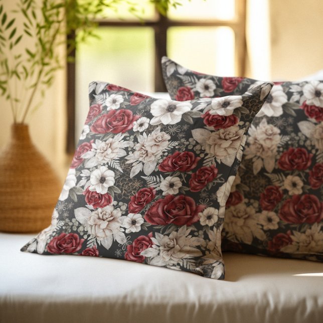 Elegantes Burgundy Rose Gray Floral Pattern Kissen (Von Creator hochgeladen)