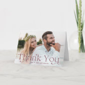 Elegantes Burgundy Wedding Foto Dankeskarte (Vorderseite)