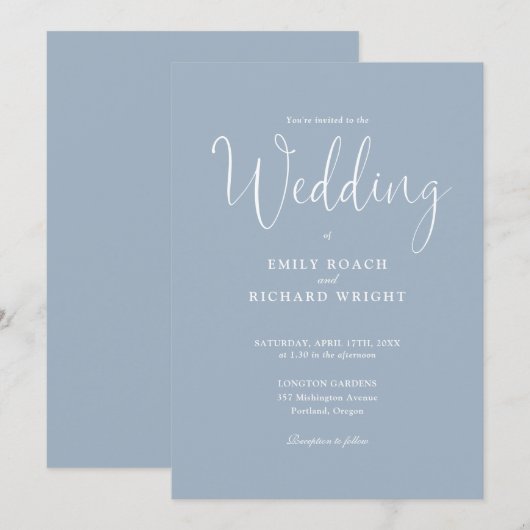 Elegantes Calligrafy Script Dusty Blue Wedding Einladung (Vorne/Hinten)