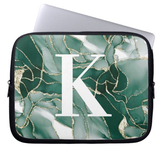 Elegantes Chic Green Gold Marmor Agate Monogram Laptopschutzhülle (Vorderseite)
