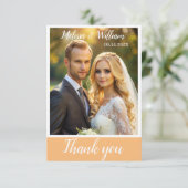 Elegantes Chic Script Liebe Heart Wedding Foto Dankeskarte (Stehend Vorderseite)