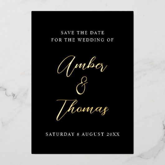 Elegantes Chic Script Save the Date Black & Gold Folieneinladung (Vorderseite)