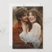 Elegantes Chic Script Wedding Foto Dankeskarte (Vorderseite)