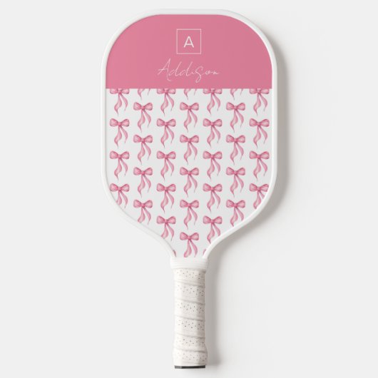 Elegantes Coquette Pink Bow Monogramm Pickleball Schläger (Vorderseite)