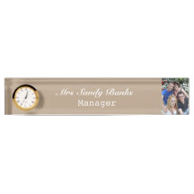 Elegantes Cuctomizable Namensschild mit Uhr