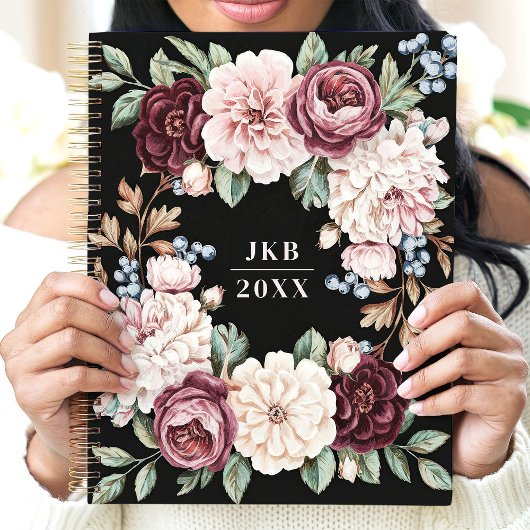 Elegantes Dark Floral Wreath Custom Monogram Planer