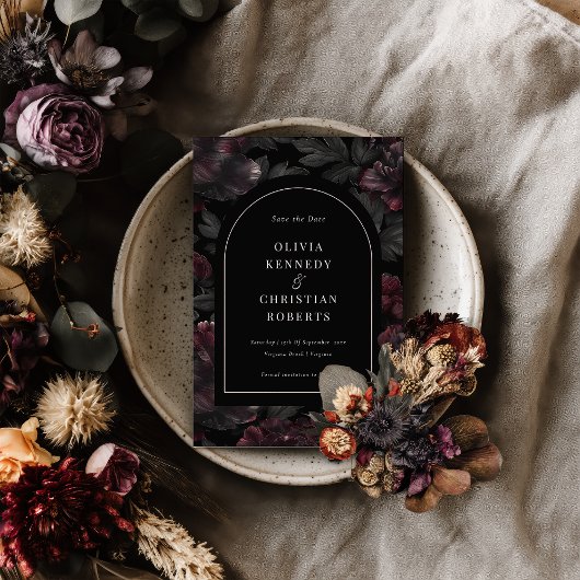 Elegantes Dark Moody Romantic Floral Foto Save The Date