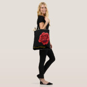 Elegantes Design der Rote Rose - Stilvolle, floral Tasche (Am Model)