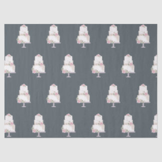 elegantes dreistufiges Kuchengebäck Seidenpapier