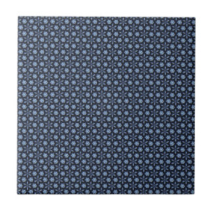 Elegantes dunkelblaues Ornamentmuster Fliese