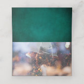 Elegantes Dunkelgrünes Monogramm-Hochzeitsstift-Fo Platzkarte (Innenseite Aufgefaltet)