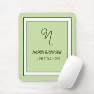 Elegantes dunkelgrünes Rahmen-Script-Monogramm Mousepad