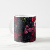 Elegantes dunkles Blumenarrangement mit Rose Kaffeetasse (Vorderseite Links)