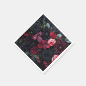 Elegantes dunkles Blumenarrangement mit Rose Serviette (Ecke)