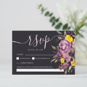 Elegantes dunkles Lila blumengeschmücktes Hochzeit RSVP Karte (Stehend Vorderseite)