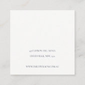 Elegantes Dusky Blues Band Nekklace Display Quadratische Visitenkarte (Rückseite)