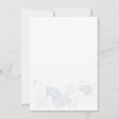 Elegantes Dusty Blue Botanical Floral Brautparty Einladung (Rückseite)