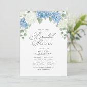 Elegantes Dusty Blue Floral Hydrangea Brautparty Einladung (Stehend Vorderseite)