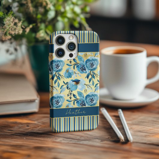 Elegantes Dusty Blue Gold Floral Stripe Monogramm iPhone Hülle