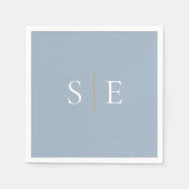 Elegantes Dusty Blue und Gold Monogram Minimalisti Serviette (Vorderseite)