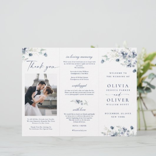 Elegantes Dusty Blue Winter Hochzeitsprogramm (Stehend Vorderseite)