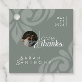 Elegantes Earthy Olive Damask Foto Hochzeit Runde Geschenkanhänger (Vorderseite)