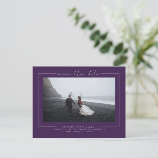 Elegantes Eggplant Lila Save the Date Foto (Stehend Vorderseite)