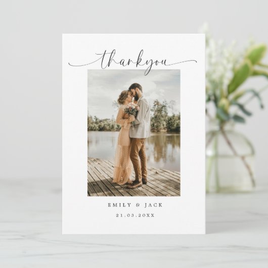 Elegantes Ehepaar Minimalistische einfache Script- Einladung (Stehend Vorderseite)