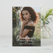 Elegantes einfaches Minimalistisch Graduate Foto Einladung (Stehend Vorderseite)