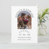 Elegantes einfaches, modernes Script-Foto Save the Einladung (Stehend Vorderseite)