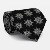 Elegantes Eiskristallmuster auf Schwarz Krawatte (Gerollt)