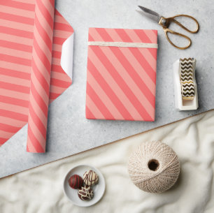Elegantes Erdbeer-Rosa-Streifenmuster Geschenkpapier