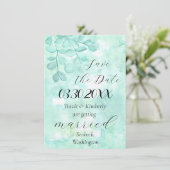 Elegantes Eukalyptus-Design in weichen Grüntönen Save The Date (Stehend Vorderseite)