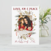 Elegantes Family Foto Wreath Berries Red Einladung (Stehend Vorderseite)