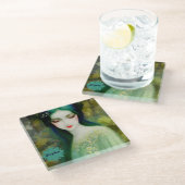 Elegantes Fantasy Frauenportrait in Grün und Blau Glasuntersetzer (Schrägansicht)