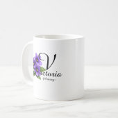 Elegantes Februar-Veilchen-Monogramm – Victoria Kaffeetasse (Vorderseite Links)