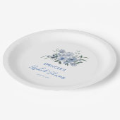 Elegantes floral Dusty Blue Brautparty Pappteller (Schrägansicht)