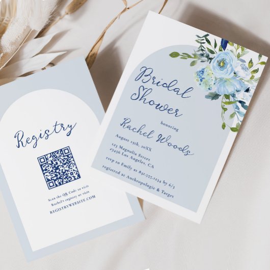 Elegantes floral Dusty Blue Qr Code Brautparty Einladung