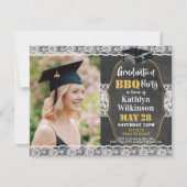 Elegantes Floral Lace Foto Abschluss GRILLEN Party Einladung (Vorderseite)