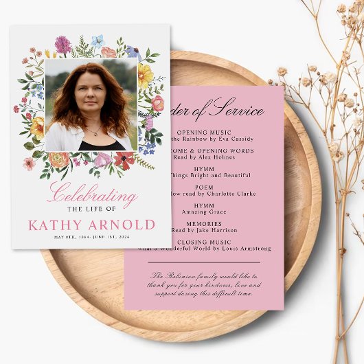 Elegantes florales Beerdigungsprogramm Einladung